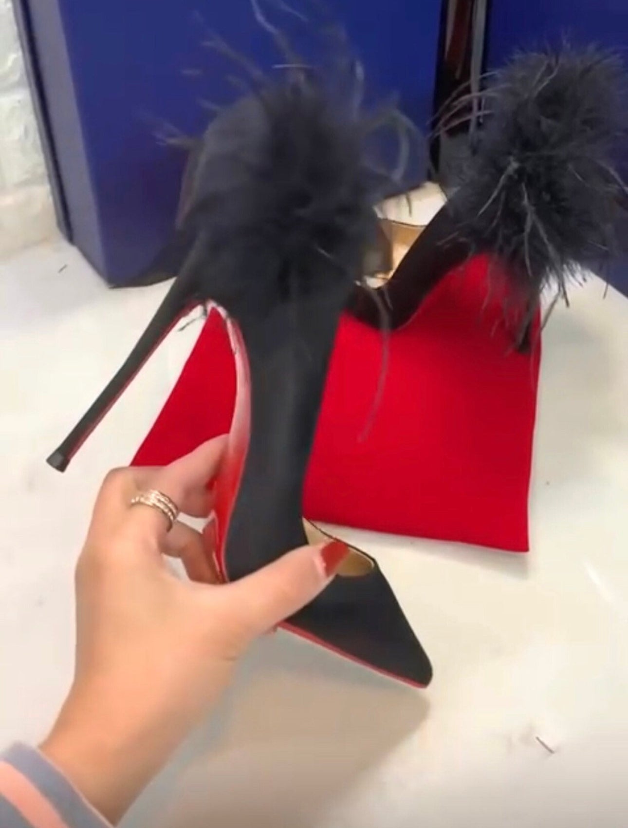Stiletto Plumas